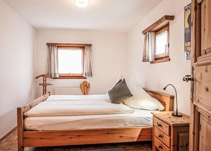 Chesa Mezzaun By Interhome Daire Zuoz