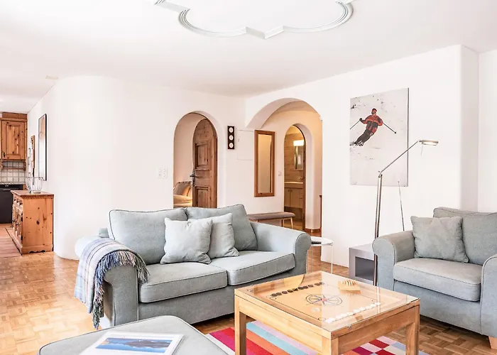 Chesa Mezzaun By Interhome Daire