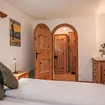 Chesa Mezzaun By Interhome Apartment *
